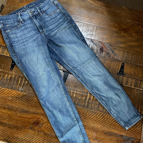 Banana Republic Girlfriend Blue Jean 27 - Picture 6 of 11